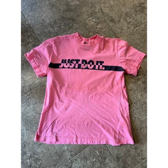 Nike pink high neck, short sleeve T-shirt with graphics.  Women's size M - Picture 2 of 5